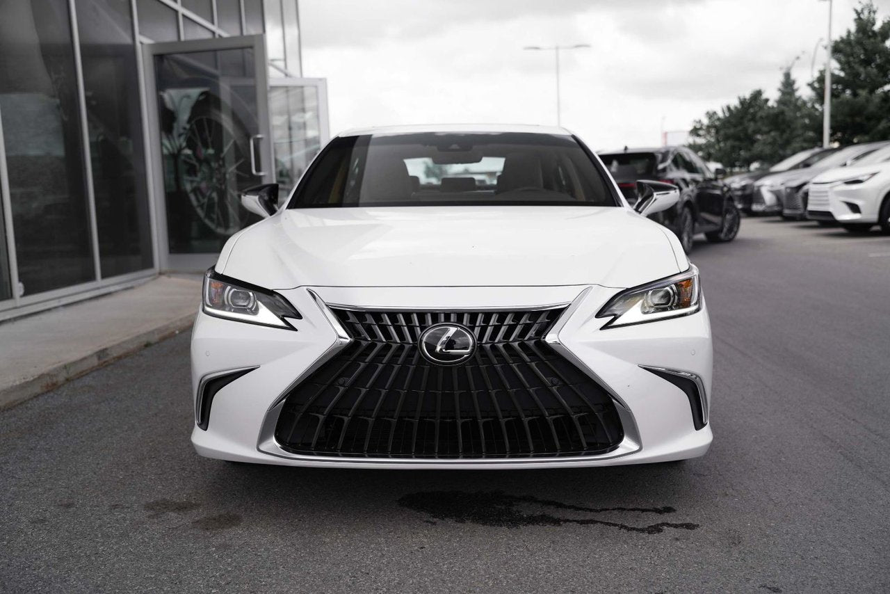 2024 Lexus ES