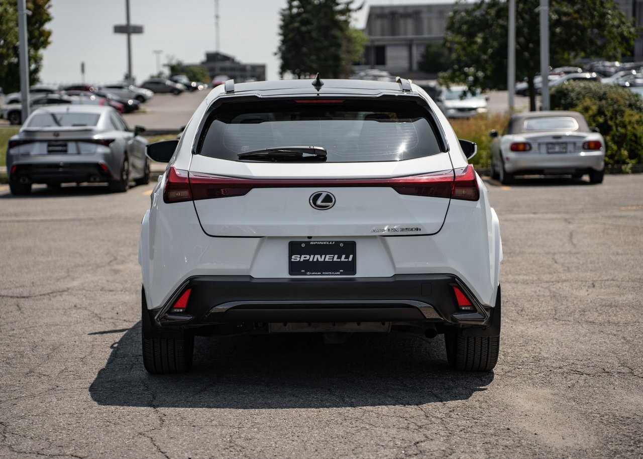 2024 Lexus UX 250h