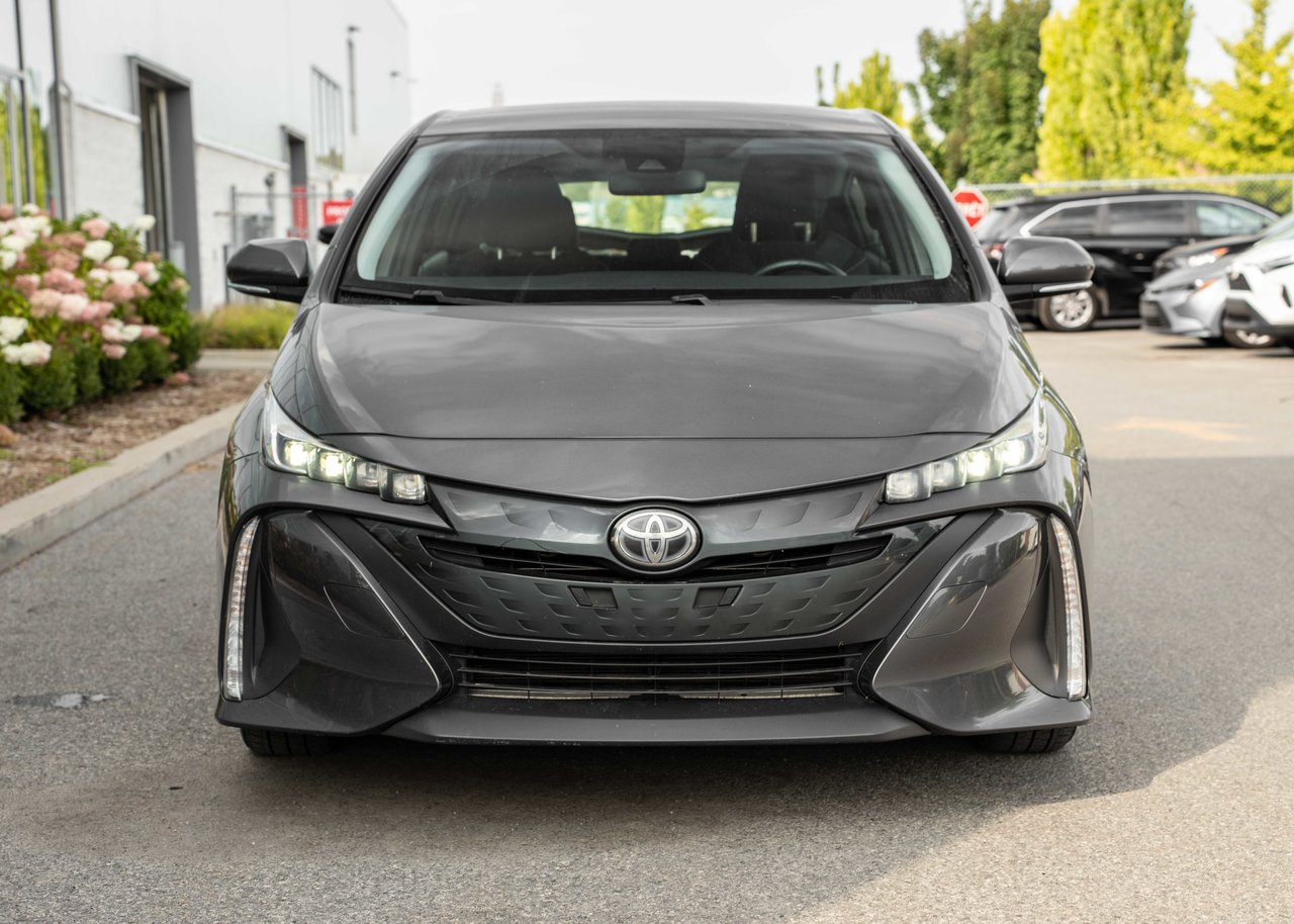 2021 Toyota PRIUS PRIME