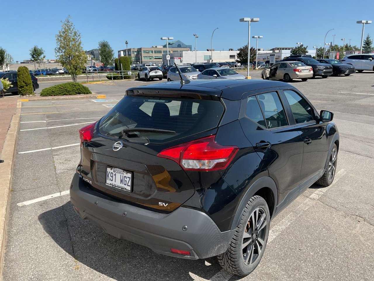 2020 Nissan KICKS