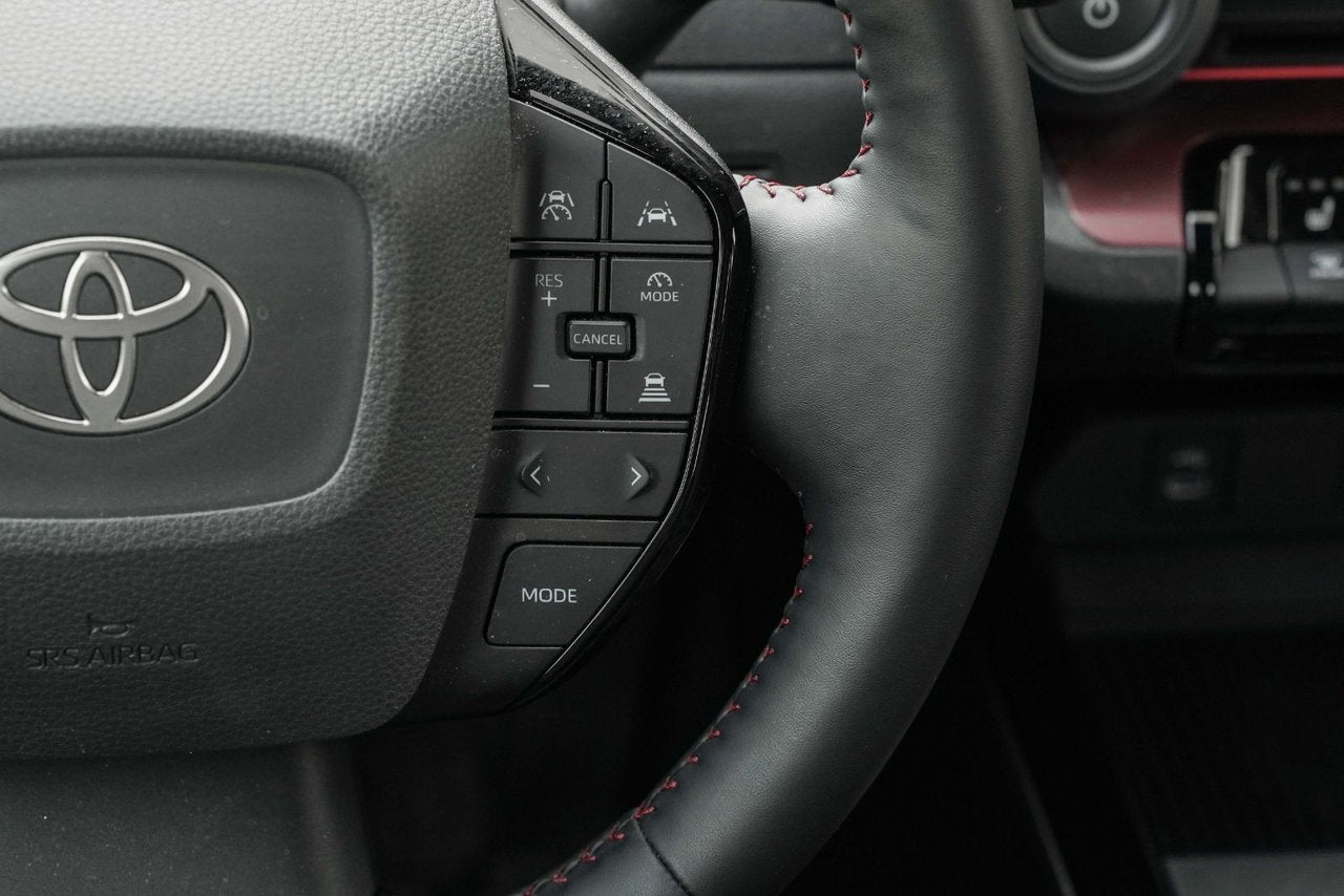 2024 Toyota PRIUS PRIME XSE