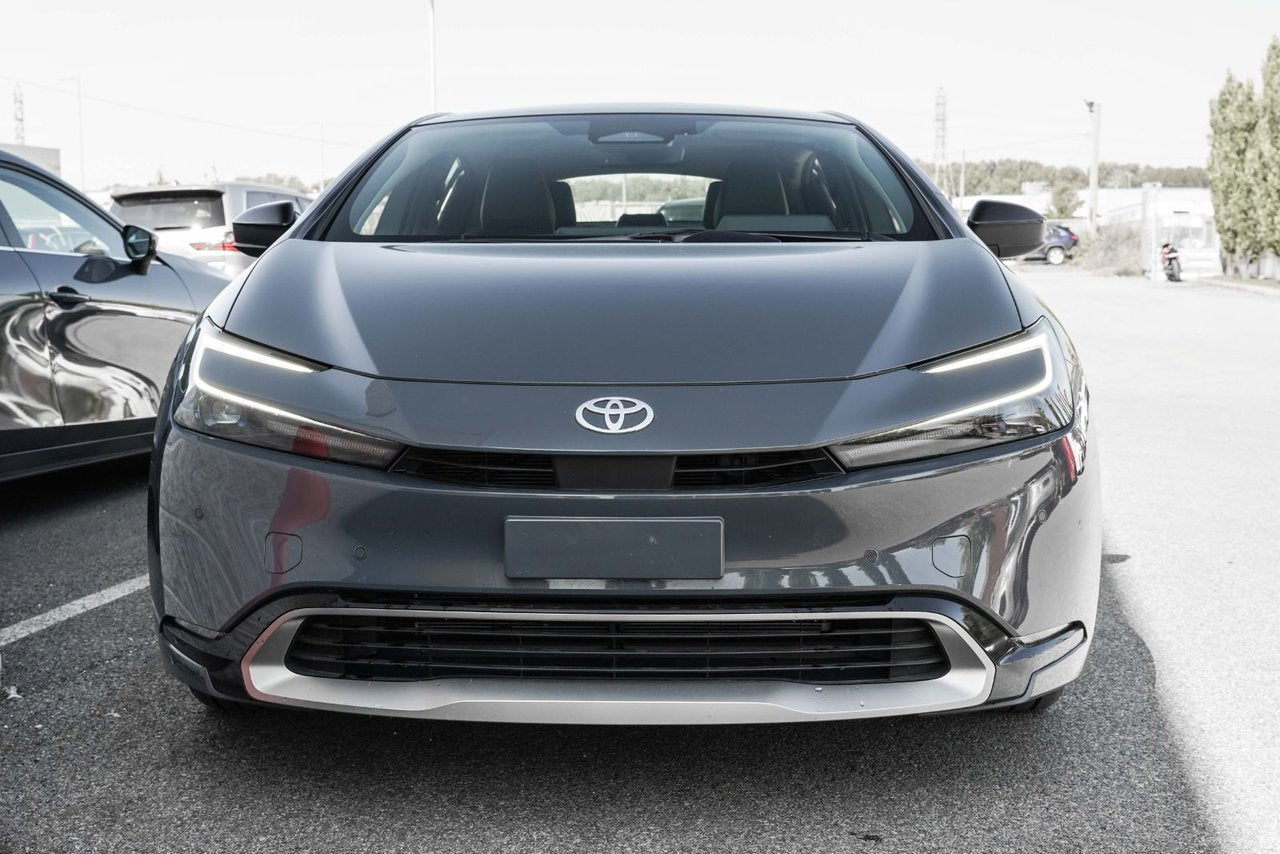 2024 Toyota PRIUS PRIME