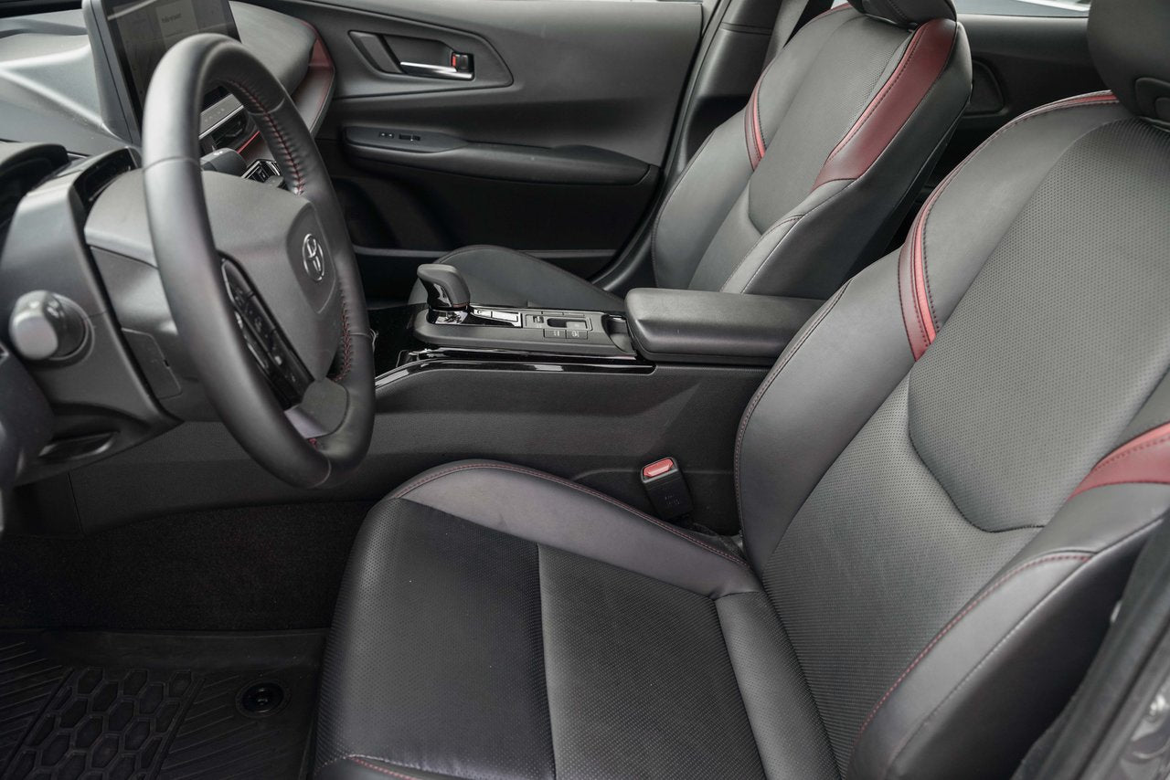 2024 Toyota PRIUS PRIME XSE