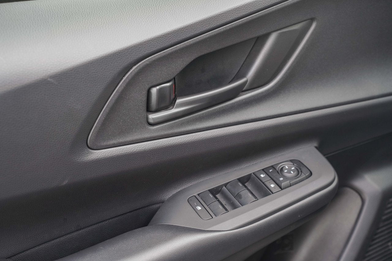 2024 Toyota PRIUS PRIME SE