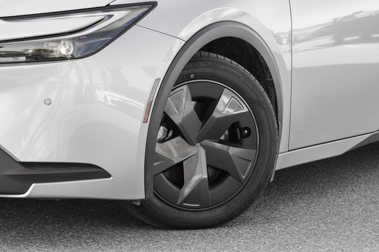 2024 Toyota PRIUS PRIME SE