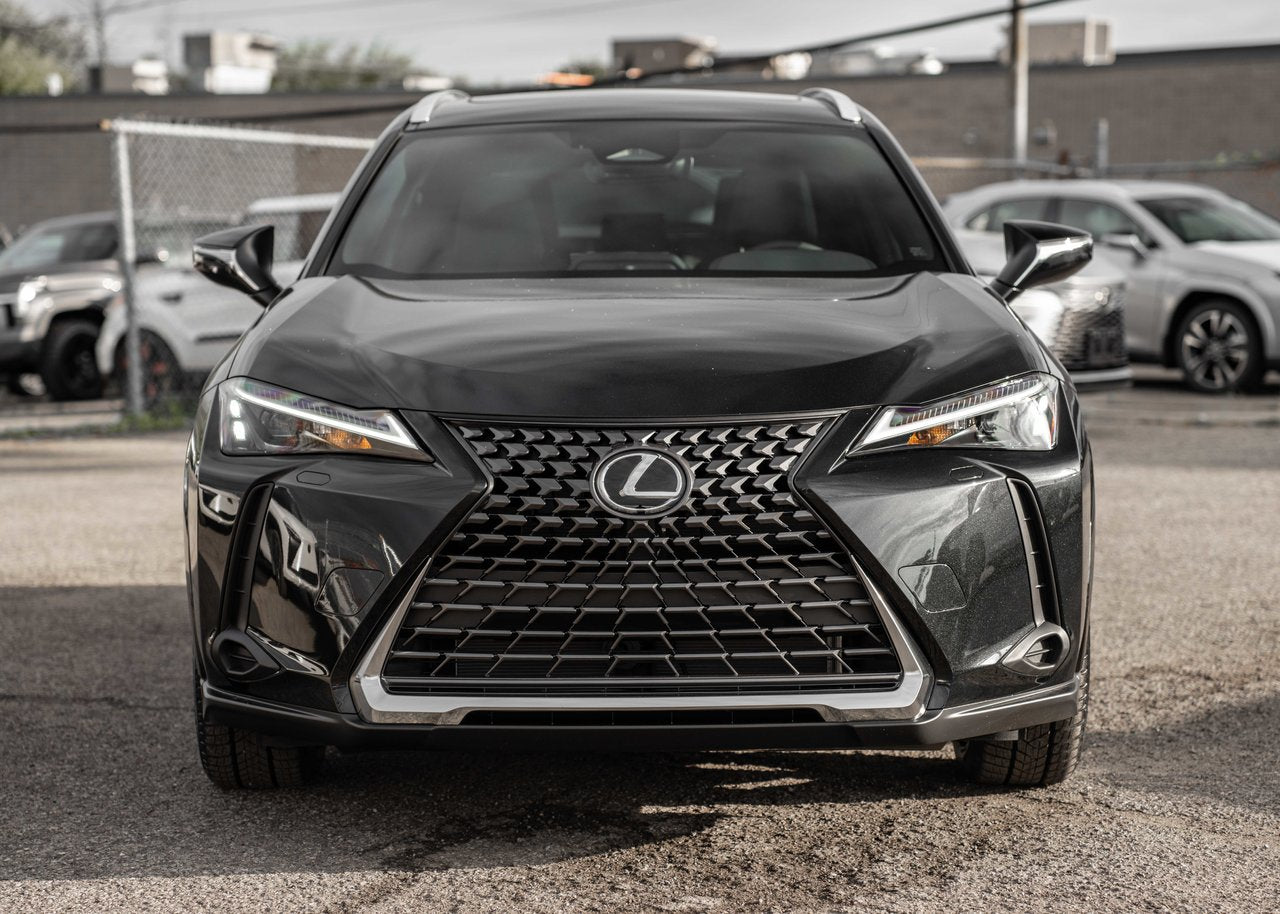 2025 Lexus UX