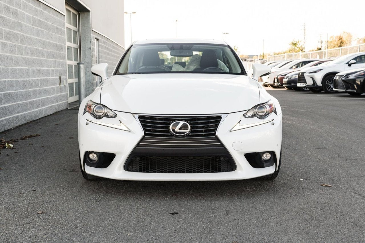 2015 Lexus IS