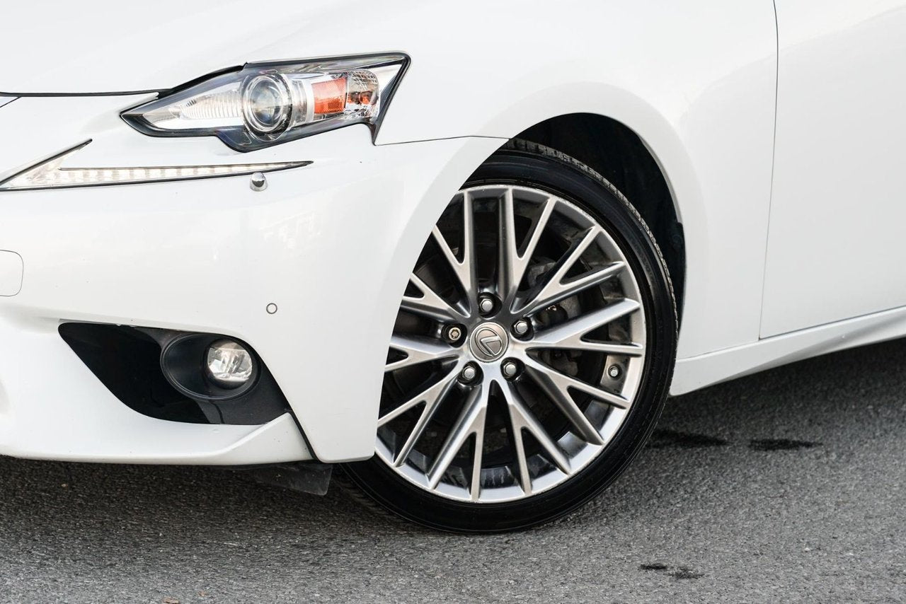 2015 Lexus IS