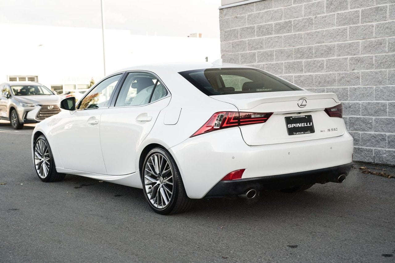 2015 Lexus IS