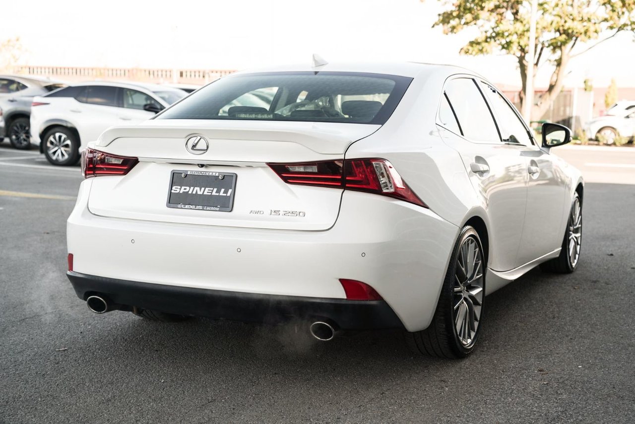 2015 Lexus IS