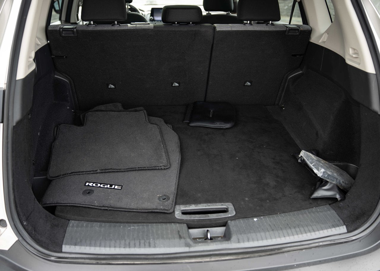 2023 Nissan Rogue SV AWD MOONROOF