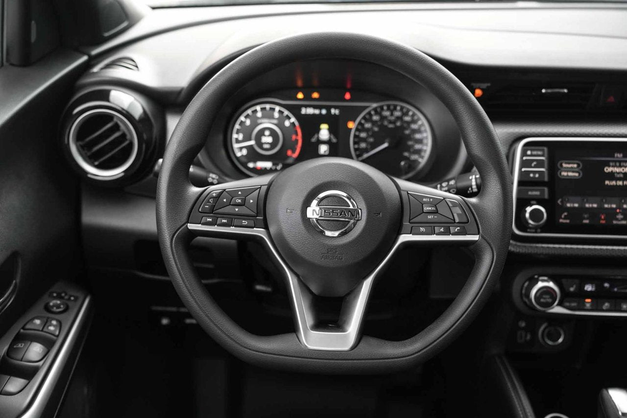 2020 Nissan KICKS