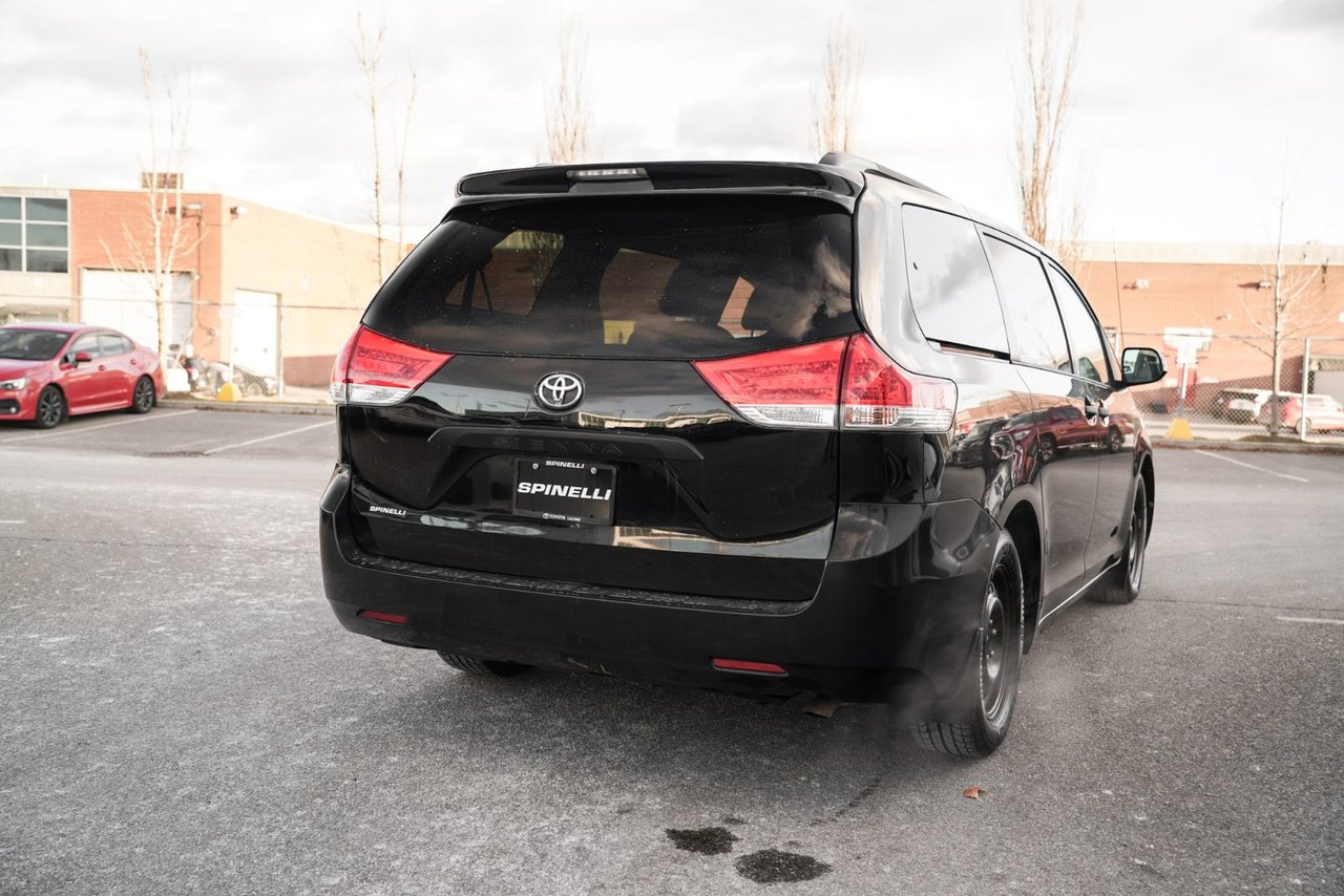 2012 Toyota Sienna