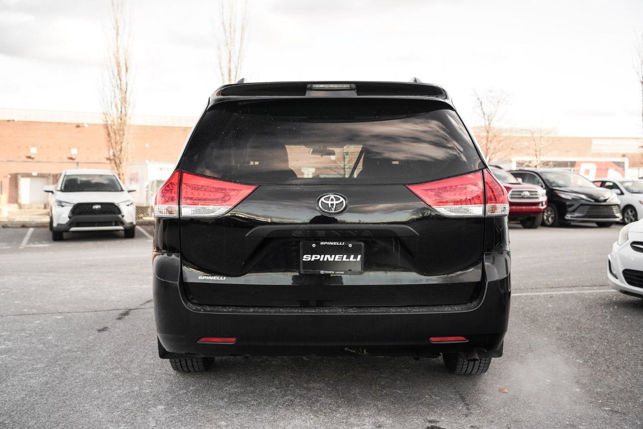 2012 Toyota Sienna