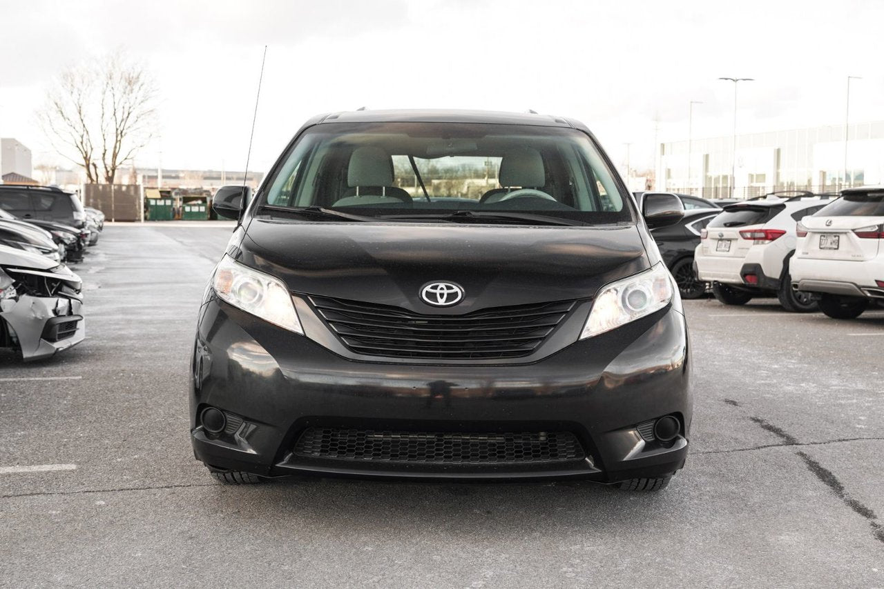 2012 Toyota Sienna