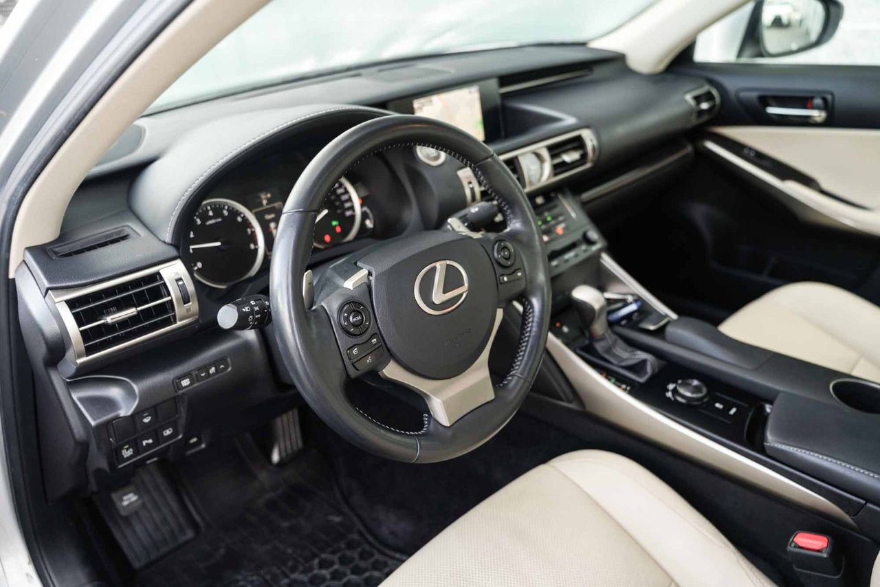 2014 Lexus IS