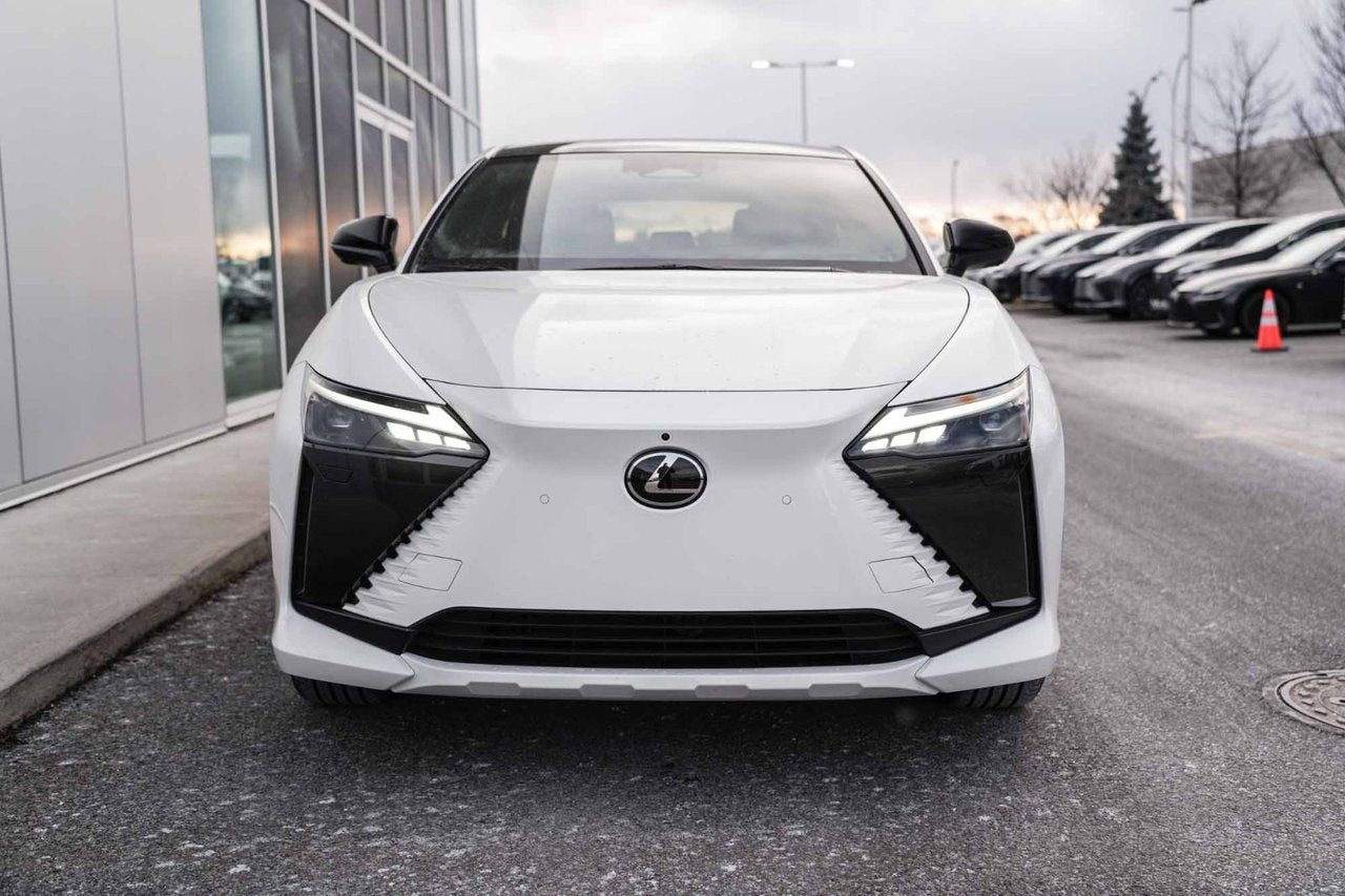 2023 Lexus RZ