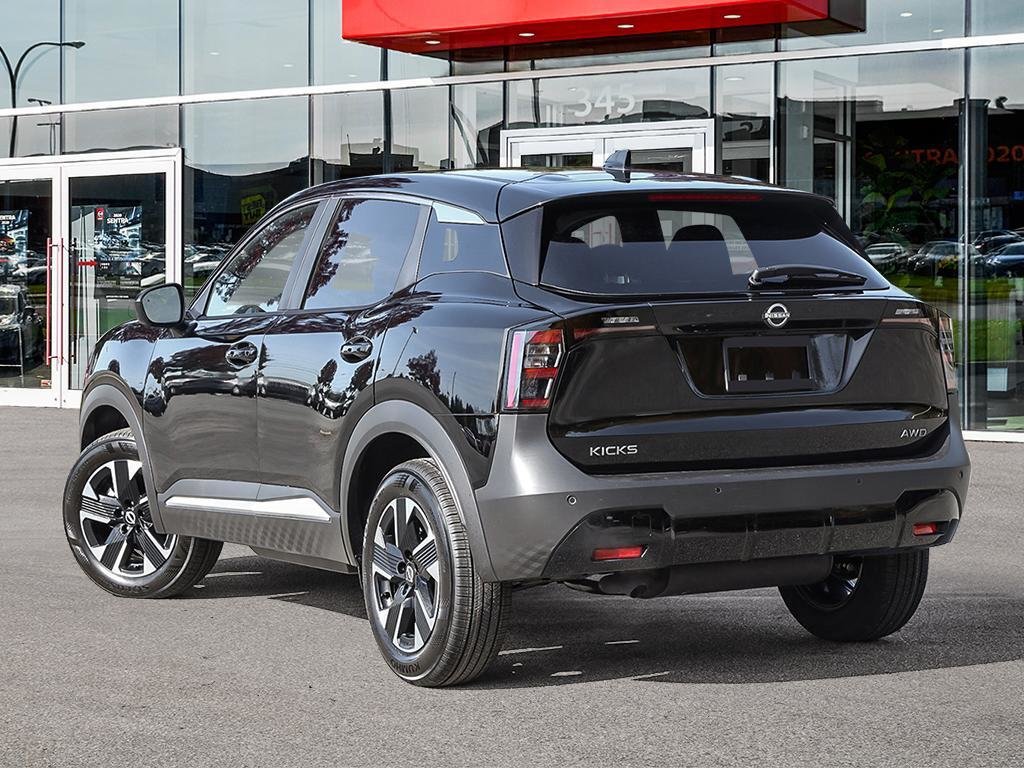 2025 Nissan Kicks SV