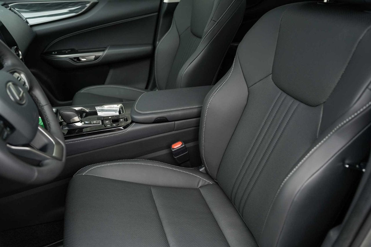 2025 Lexus NX HYBRID 350h