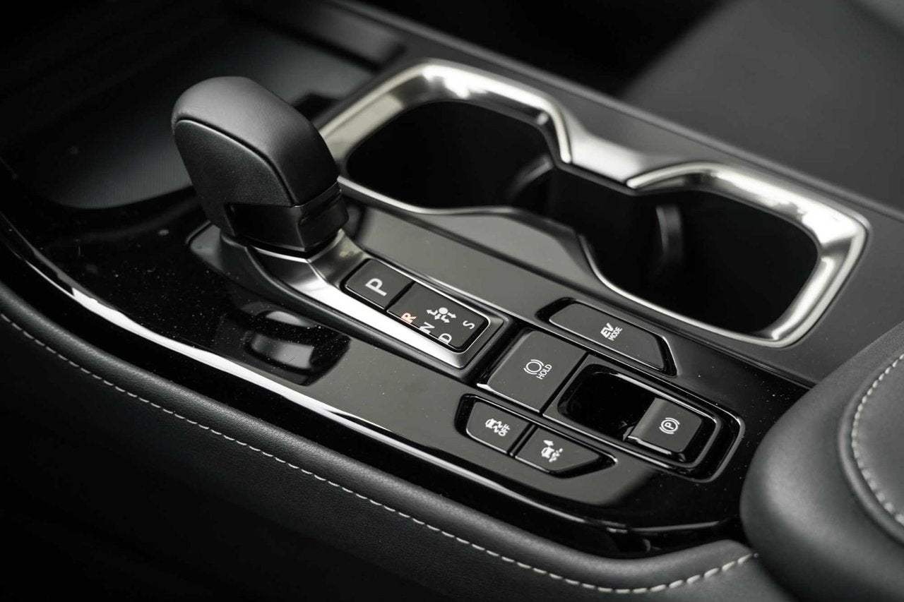 2025 Lexus NX HYBRID 350h