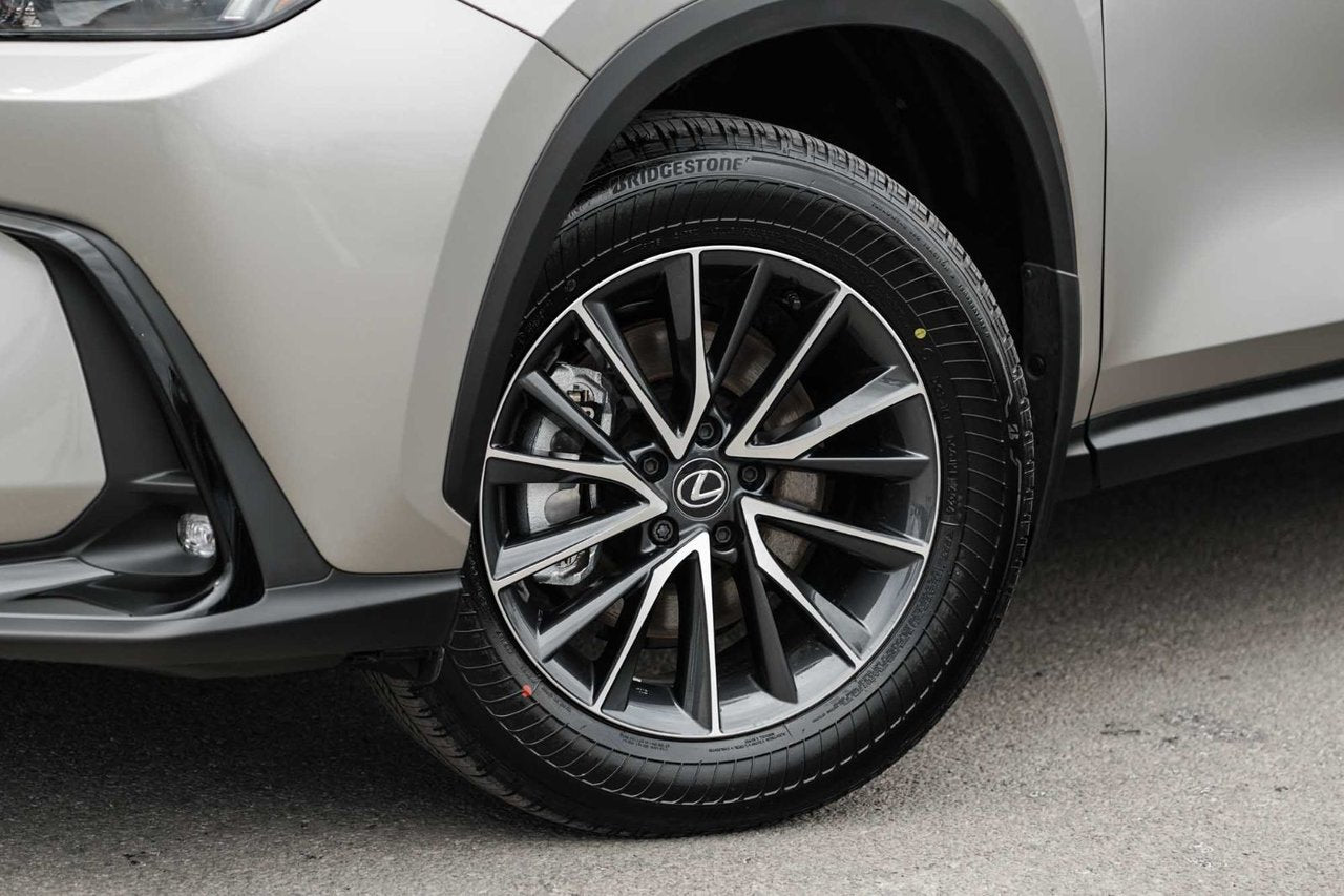 2025 Lexus NX HYBRID 350h