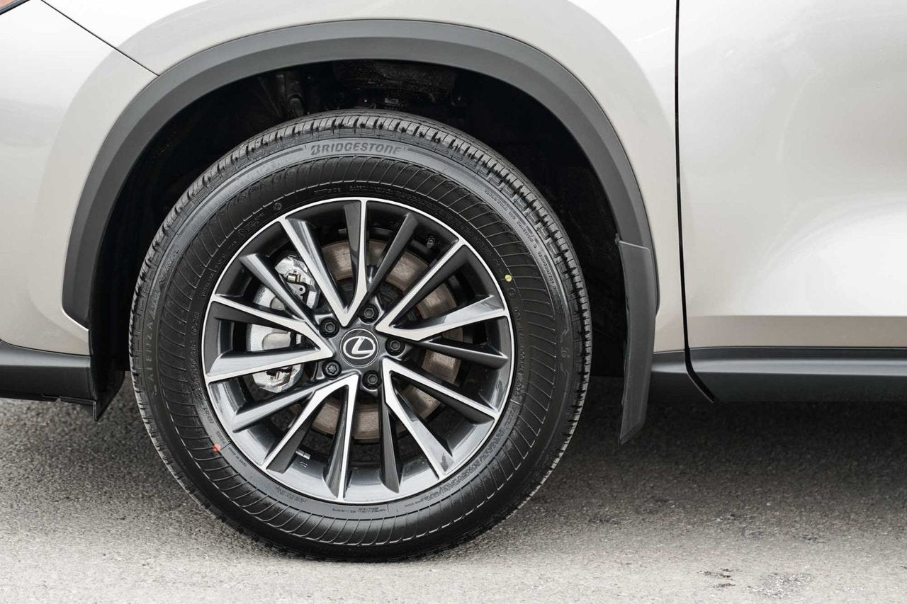 2025 Lexus NX HYBRID 350h