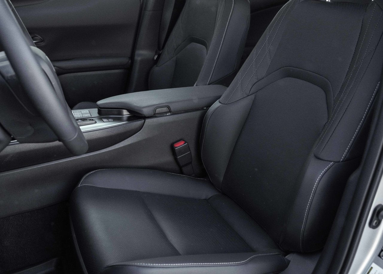 2025 Lexus UX UX 300h, AWD PREMIUM