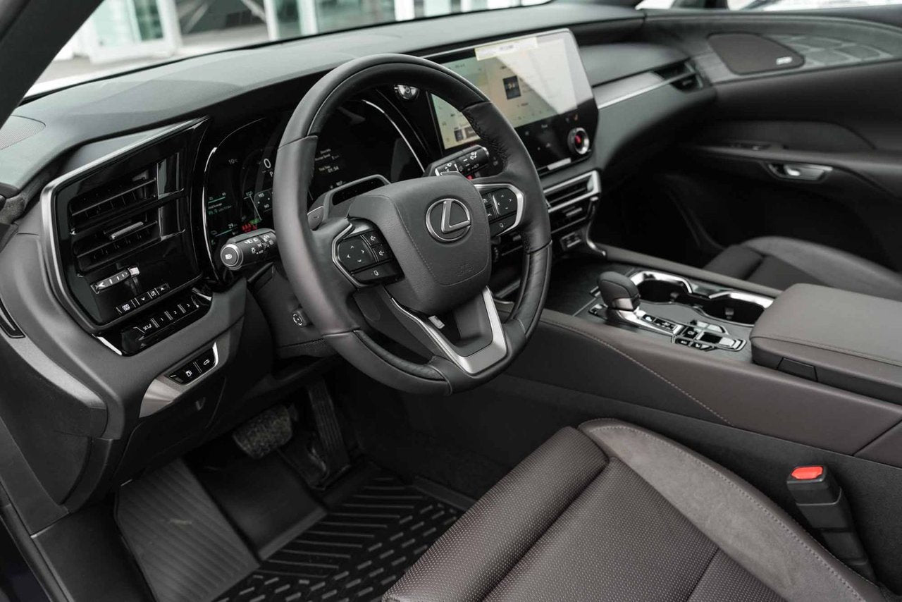 2025 Lexus RX RX 450h+