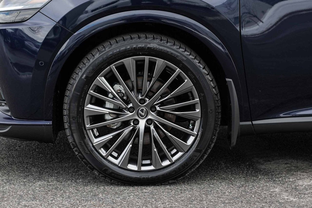 2025 Lexus RX RX 450h+