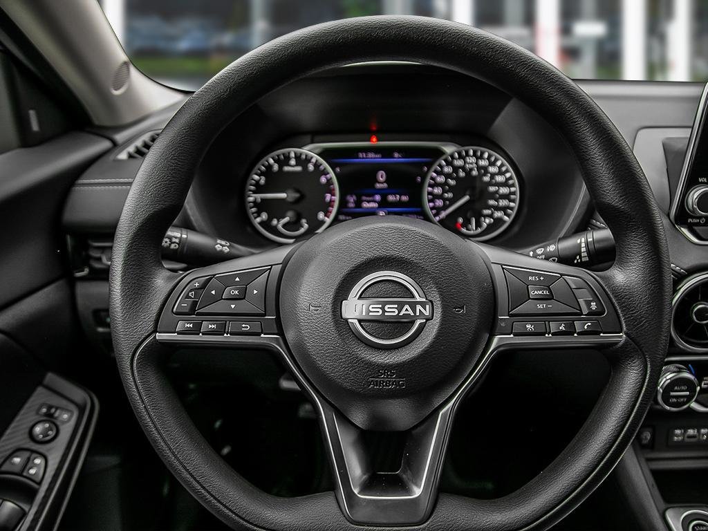 2025 Nissan Sentra SV MOONROOF