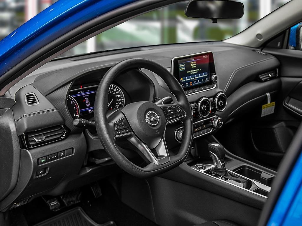 2025 Nissan Sentra SV MOONROOF