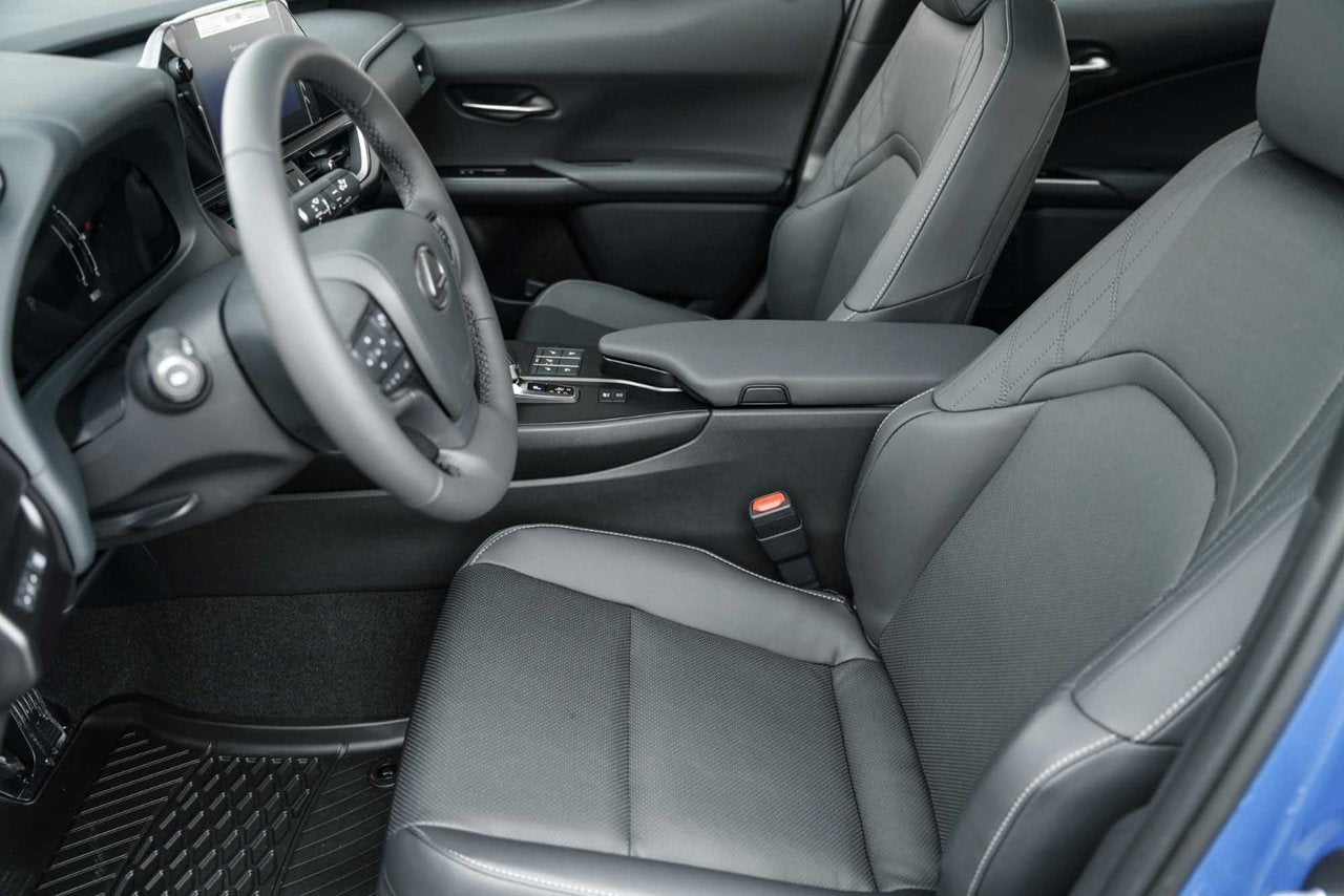 2025 Lexus UXH NONE