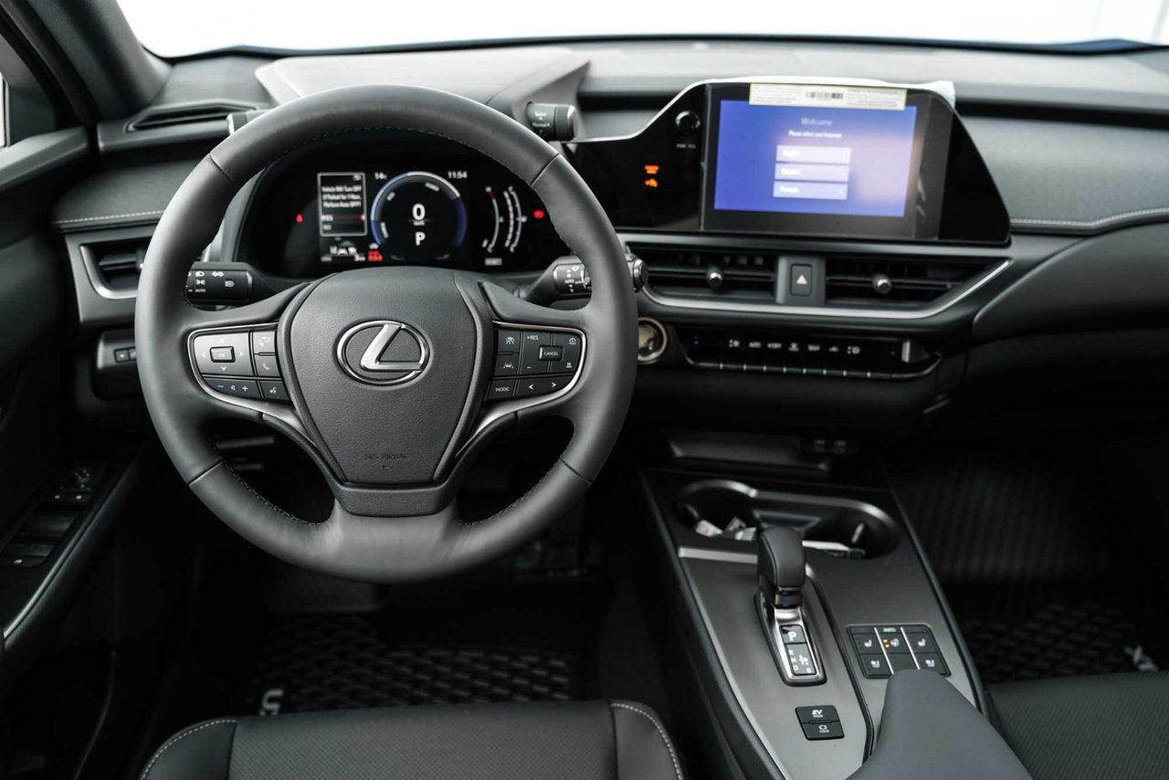 2025 Lexus UXH NONE