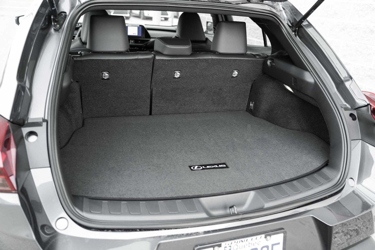 2025 Lexus UXH PREMIUM