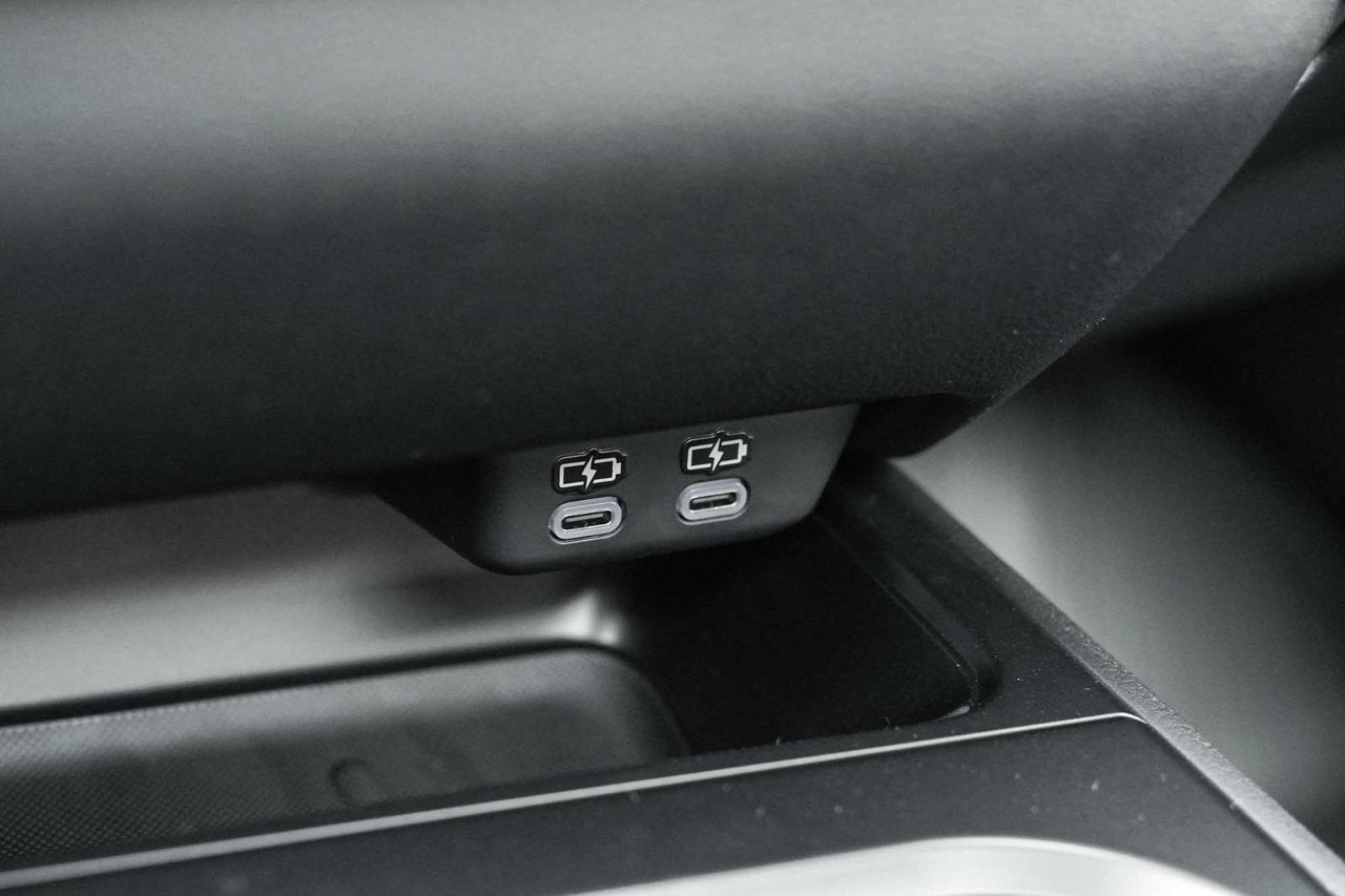 2025 Lexus UXH PREMIUM