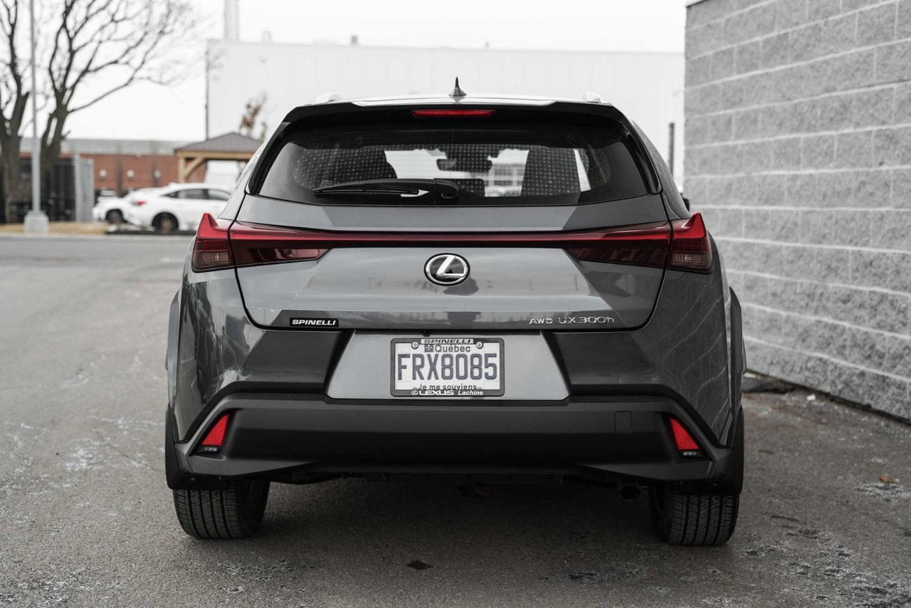 2025 Lexus UXH PREMIUM