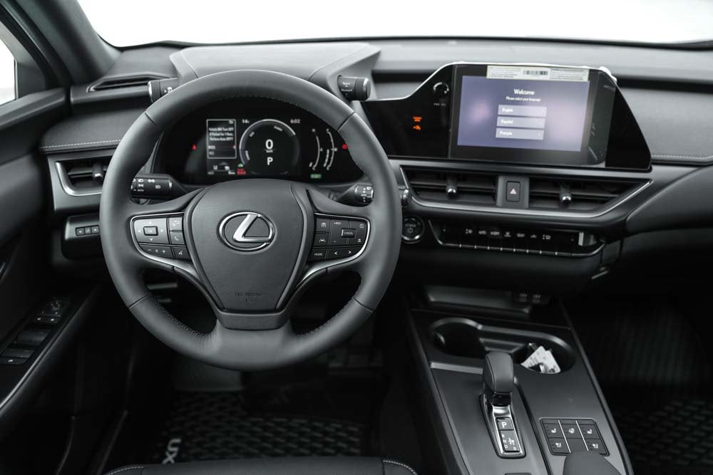2025 Lexus UX HYBRID 300h