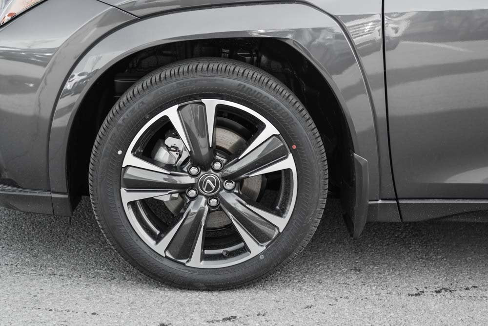 2025 Lexus UX HYBRID 300h