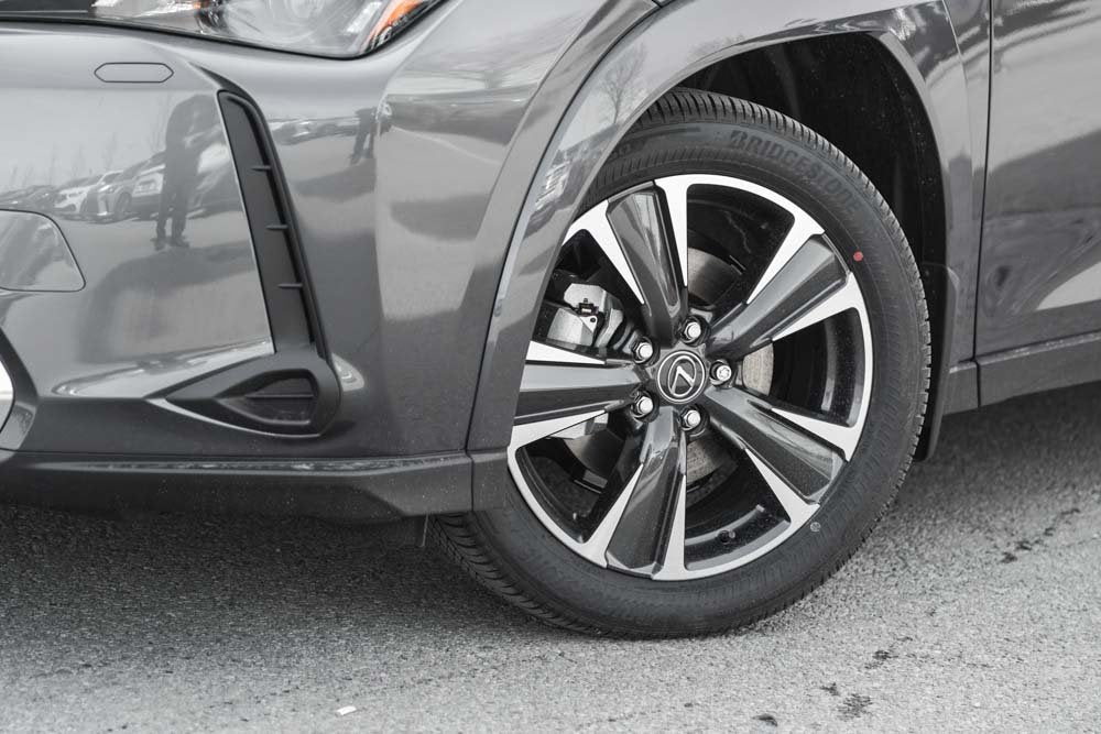 2025 Lexus UX HYBRID 300h