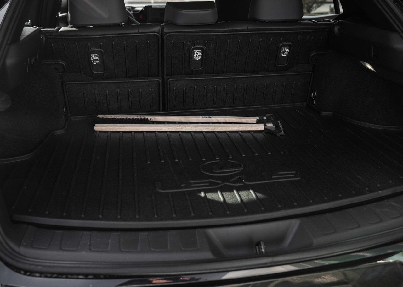 2025 Lexus UX UX 300h, HYBRID AWD PREMIUM