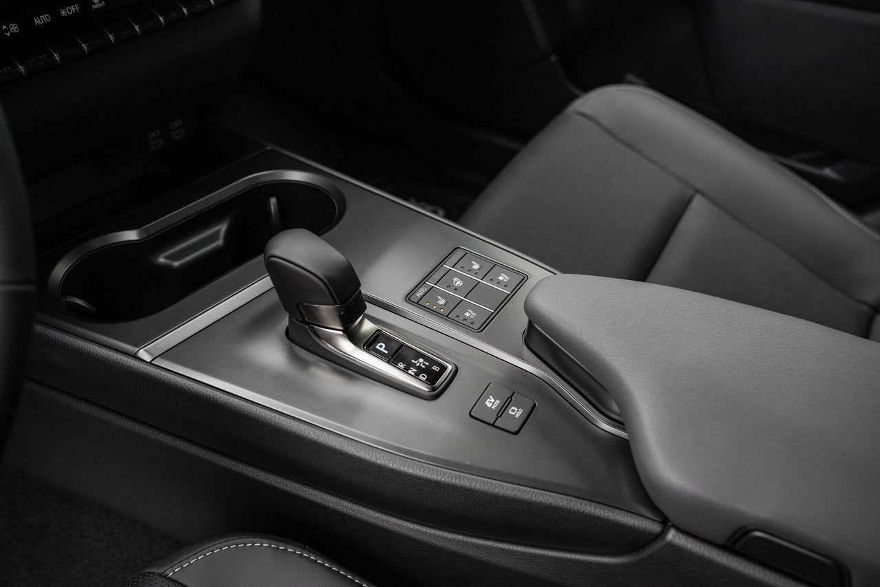 2025 Lexus UX UX 300h, HYBRID AWD PREMIUM