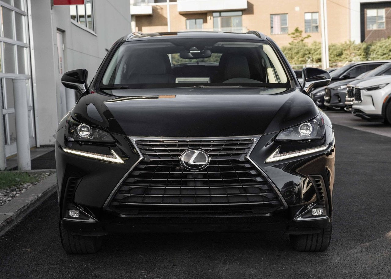 2021 Lexus NX 300 **PREMIUM PACKAGE**