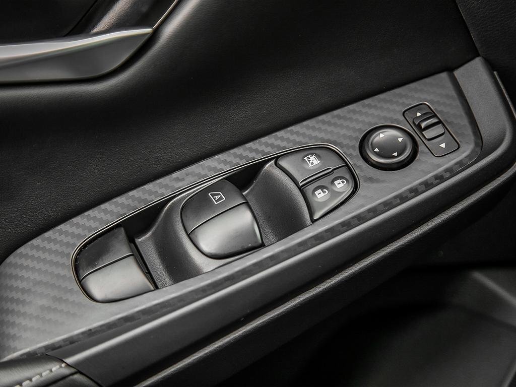 2025 Nissan Sentra SV MOONROOF