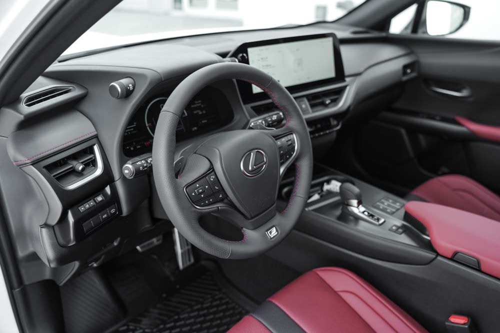 2025 Lexus UX HYBRID F SPORT