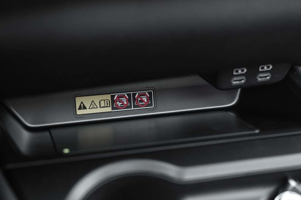 2025 Lexus UX HYBRID F SPORT