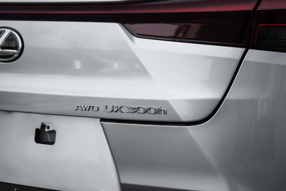 2025 Lexus UXH NONE