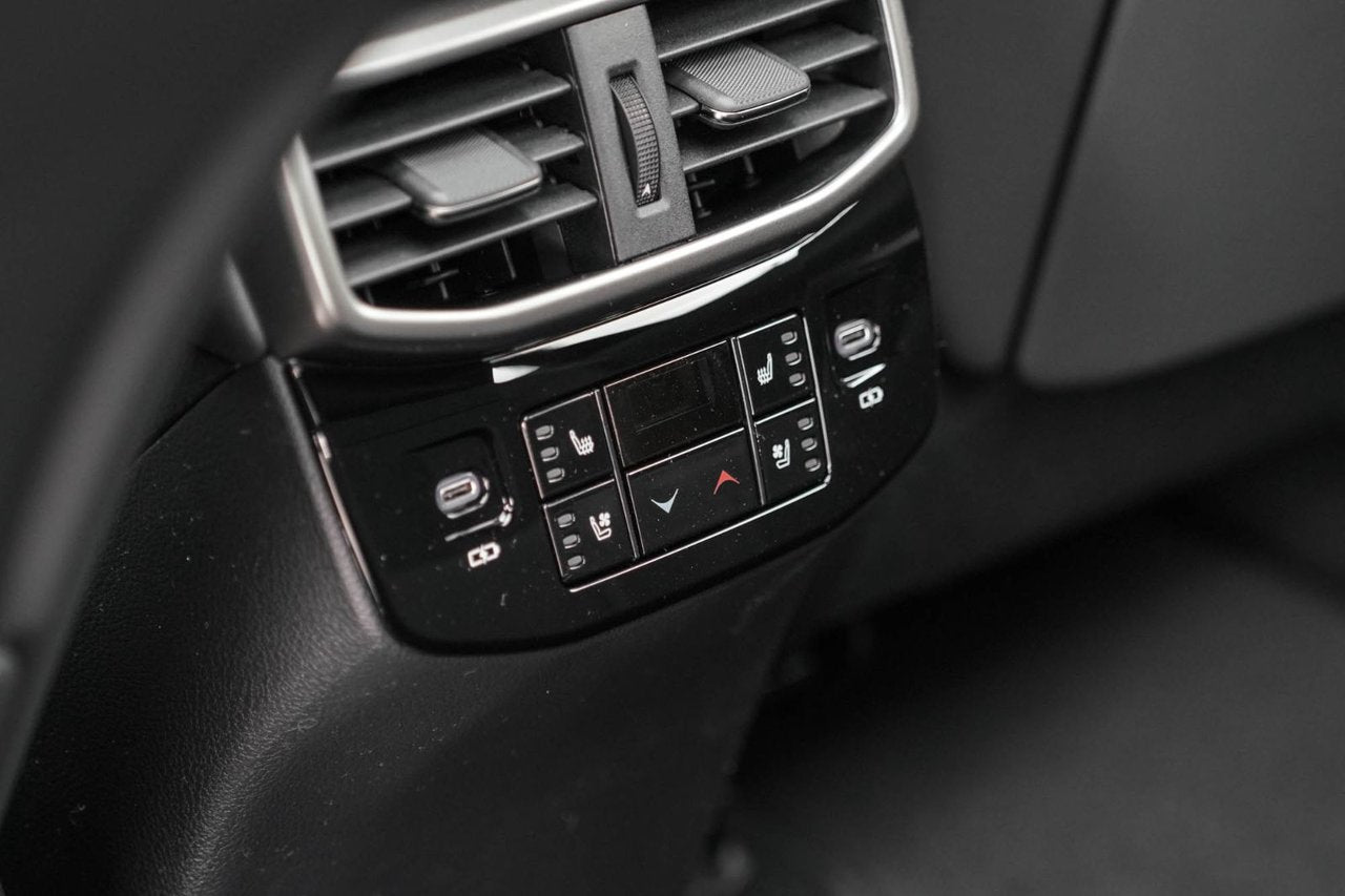 2025 Lexus RX Plug-In Hybrid 450h+