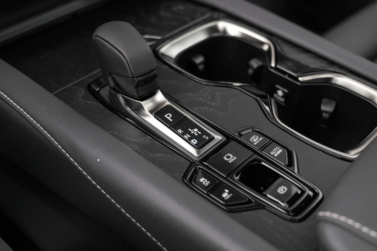 2025 Lexus RX Plug-In Hybrid 450h+