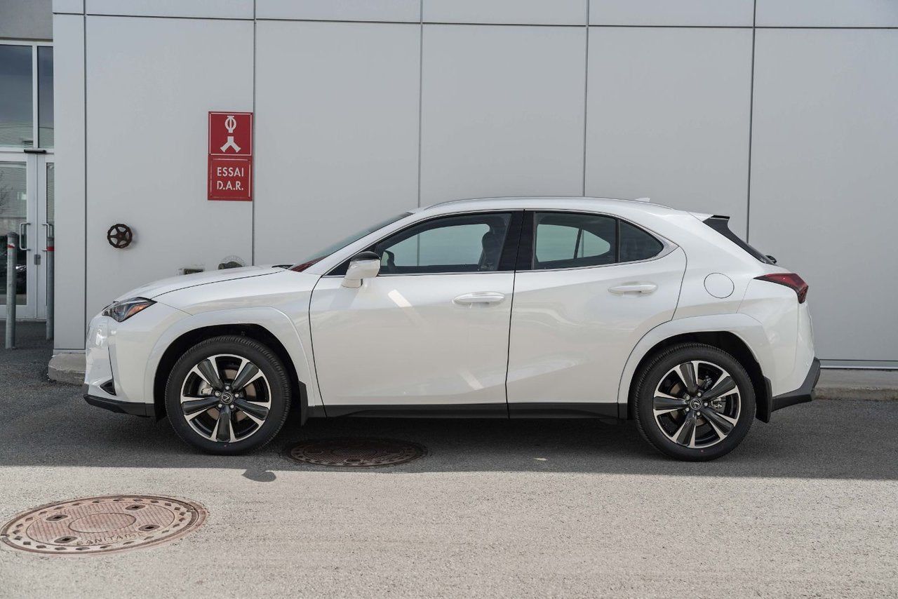 2025 Lexus UX HYBRID 300h