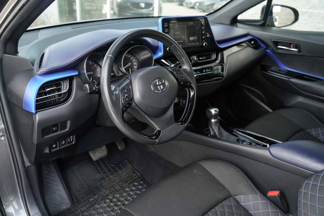 2021 Toyota C-HR XLE
